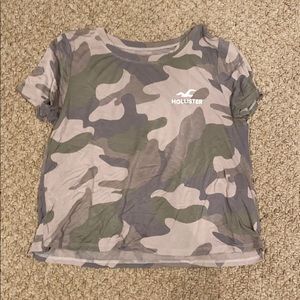Hollister camo tshirt